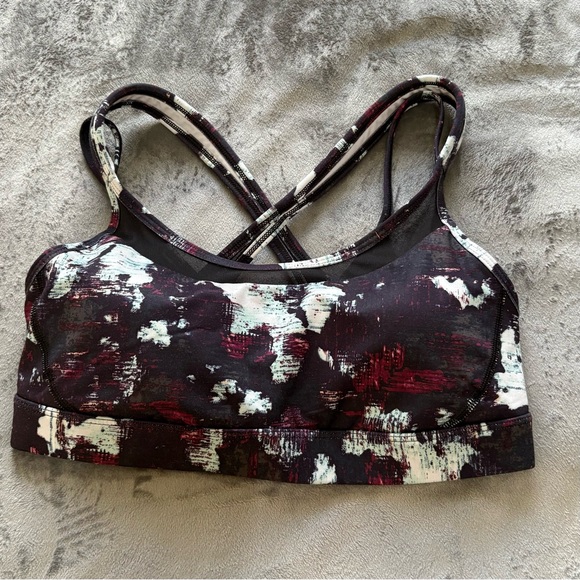 Lululemon Tranquil Crop Pants & Power Y Bra – Kara Blossom Multi Black – Size 6 - Picture 3 of 16